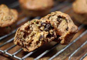 zucchini applesauce muffin