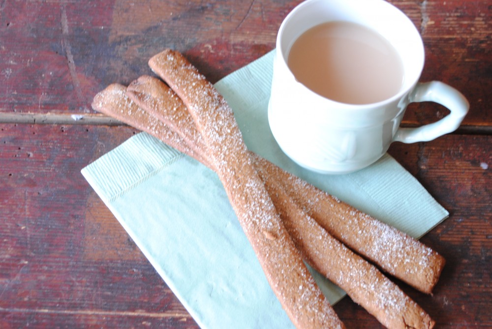 gingerbread-straws-three-many-cooks