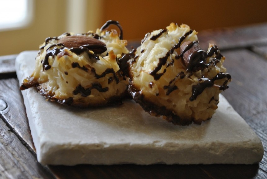 coconut macaroons coconut macaroons
