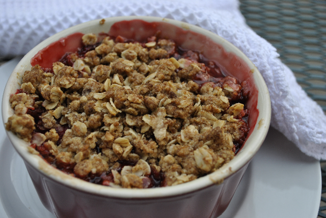 strawberry crumble strawberry crumble