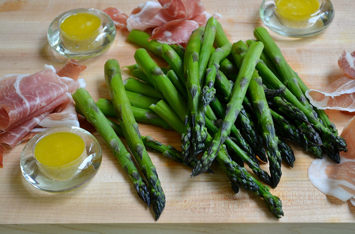 Asparagus and Prosciutto with LemonShallot Dressing — Three Many Cooks
