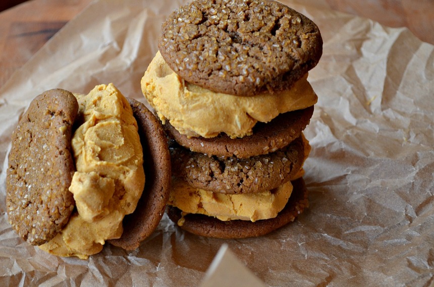 PumpkinIceCreamSandwich1